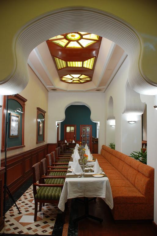 Gulmor Hotel Лудяна Екстериор снимка