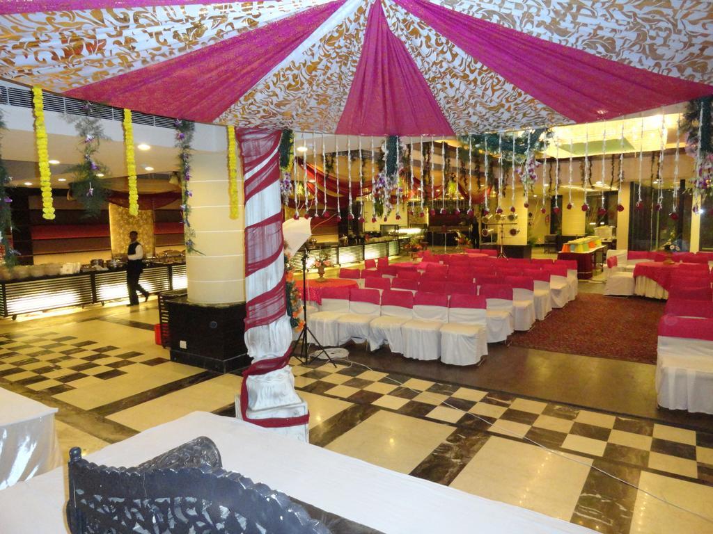 Gulmor Hotel Лудяна Екстериор снимка